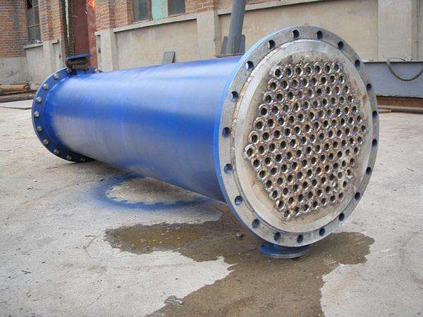 列管冷凝器的管外裝置及循環(huán)水該如何進行運用？
